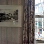 Drawing by Alison Griffin; photo Laura Dekker